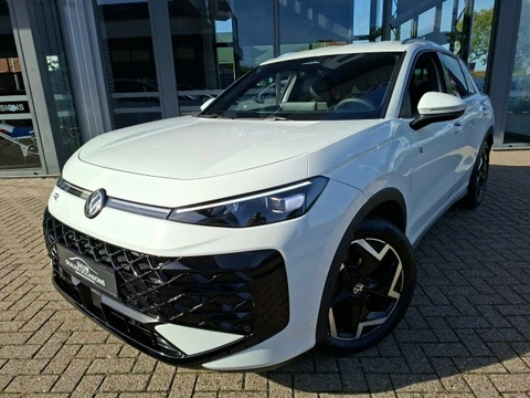 VOLKSWAGEN T-ROC 1.5 ETSI R-LINE FIRST AUTOMAAT NAVI LMV PDC-CAMERA WINTERPACK