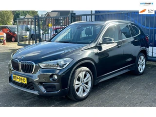 BMW X1 SDrive18i Centennial High Executive / PANO / STOELVERWARMING / CRUISE CONTROL