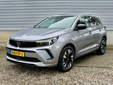 Opel GRANDLAND 1.2 Turbo 130pk Edition [ Fm navi,apple car,camera`s,ecc,cruise,18``lmv ]