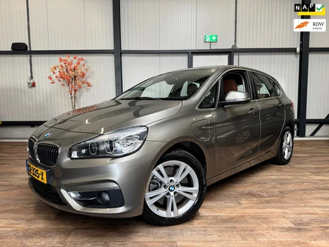 BMW 2-serie Active Tourer 225xe iPerformance High Executive / LEDER / NAVI / CRUISE /