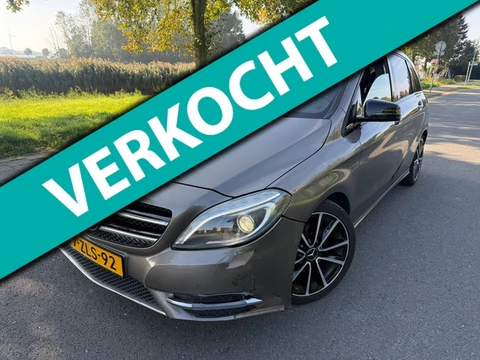 Mercedes-Benz B-klasse 180 Ambition NIGHT PACK/NAVI/CLIMA/LEER