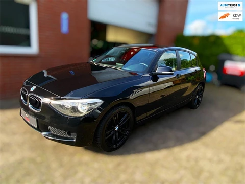 BMW 1-serie 116i Sport 136PK/NAVI/PDC/Stoelverw.