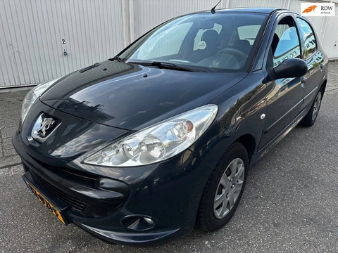 Peugeot 206 + 1.1 XR