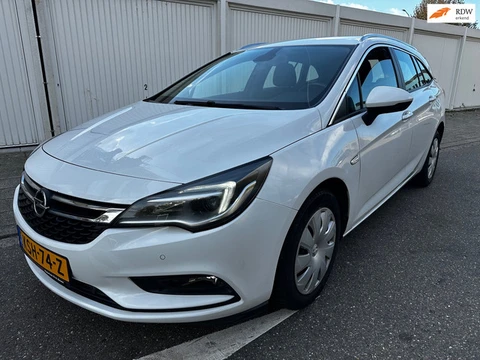 Opel ASTRA SPORTS TOURER 1.6 CDTI Innovation,Automaat