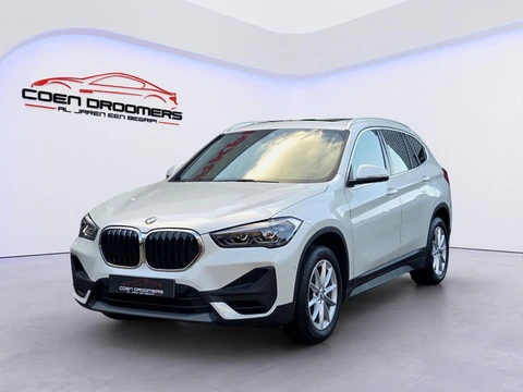 BMW X1 sDrive18i Executive Edition /Apple & Android Carplay/Panodak/Cruise & Climate Control/Stoelve
