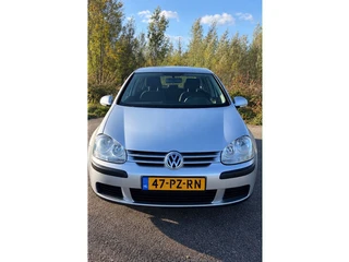 Volkswagen Golf 1.6 FSI Trendline (bj 2005)