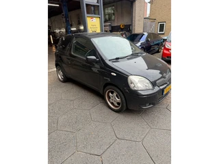 Toyota Yaris 1.3 VVT-i Sol