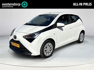 Toyota Aygo 1.0 VVT-i x-play **AUTOMAAT/ APPLE CARPLAY/ PARKEERCAMERA**