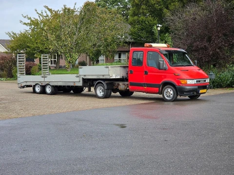 Iveco 40C 145pk met veldhuizen trailer en dubbele cabine! DK1324