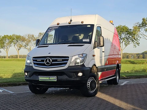MERCEDES-BENZ SPRINTER 519 L2H2 V6 3.0 LTR ac automaat 4X4! sperdifferentieel standkachel camera EUR
