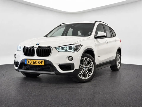 BMW X1 SDrive18i Centennial Executive (PANO, LED, CRUISE, LM-VELG 18 INCH)