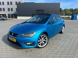 Seat LEON 1.8 TSI Xcellence Panoramadak|Navigatie|Bluetooth