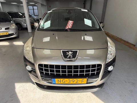Peugeot 3008 1.6 VTi SR