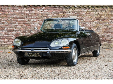Citroën DS 23 Cabriolet "Conversion aux Pays-Bas" Professionally restored and built to convertible b