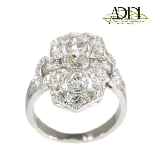 Platina verlovingsringen vol met prachtige diamanten