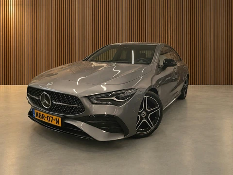 Mercedes-Benz CLA-klasse 180 Edition AMG Line 3 stuks op voorraad !