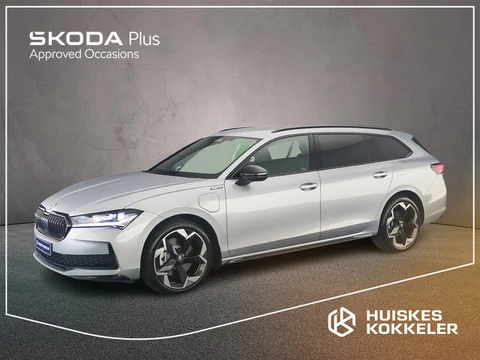Skoda Superb Combi Sportline Business 1.5 TSI PHEV 204pk DSG Automaat Trekhaak, Adaptive cruise cont