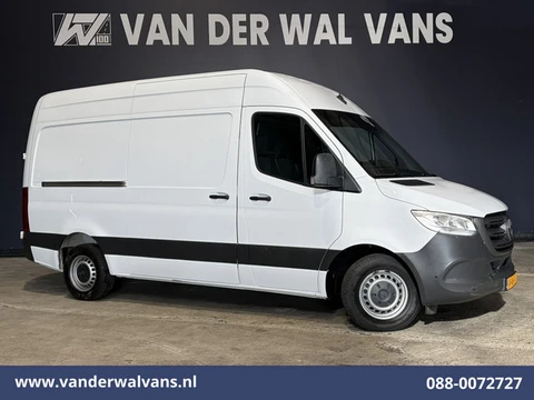 Mercedes-Benz Sprinter 317 CDI 170pk L2H2 Euro6 Airco | Trekhaak | Camera | Navigatie | Cruisecontro