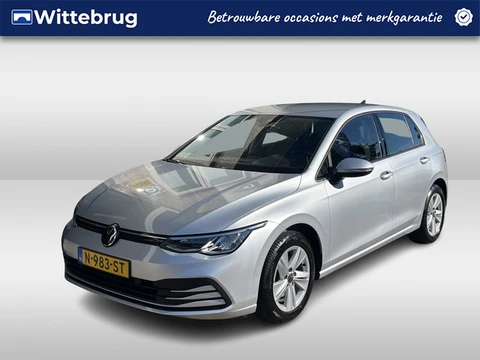 Volkswagen Golf 1.0 eTSI Life / AUTOMAAT/ PARK. SENSOREN/ LED/ DIGITAL DASHBOARD/ ADAPT. CRUISE/ APP