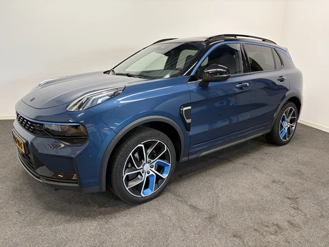 Lynk & Co 01 1.5 261pk AUT7 PHEV 70km Elec Pano/ Adapt./ 3.60 Camera/ Dig. Dashboard/ Stoelverw