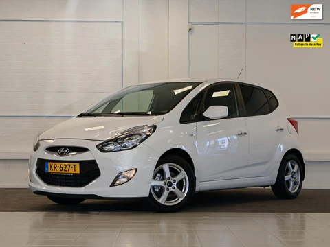 Hyundai Ix20 1.6i i-Motion Parkeerhulp All season banden APK 2-2027