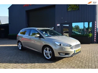 Ford Focus Wagon 1.5 Titanium Edition | Trekhaak | Xenon | Leer | Onderhouden
