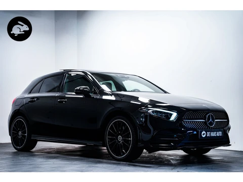 Mercedes-Benz A-Klasse 250 e AMG Black ed|91,6%SOH|Pano dak|19 inch|Camera|Acc