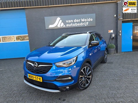 Opel GRANDLAND X 1.6 Turbo Hybrid4 Business Executive