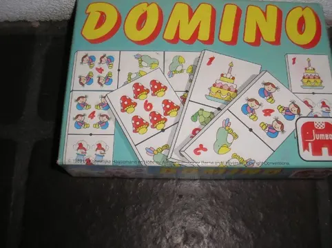 Domino spelen