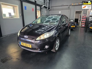 Ford Fiesta 1.4 Titanium Automaat!!! NAP!!! Lage km !!
