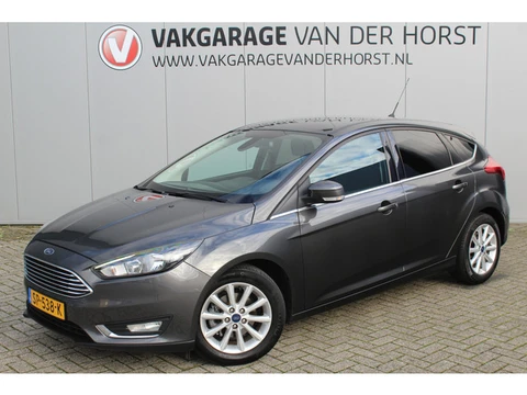 Ford Focus 1.0-125pk Titanium. Erg goed onderhouden, correct nette Ford Focus hatchback. Autm. airco