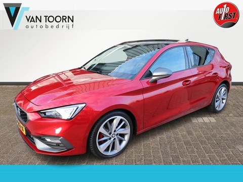 SEAT Leon 1.5 eTSI FR Business Intense automaat. panoramadak, wegklapbare trekhaak