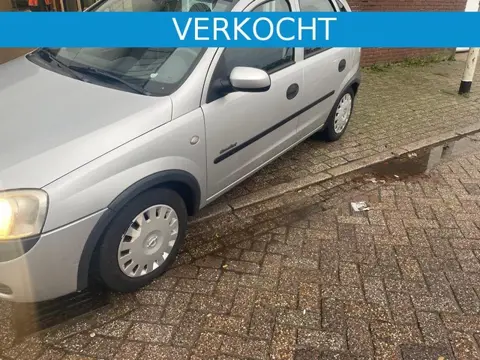 Opel CORSA C; Z1.2XE JAAR APK HELE NETTE AUTO