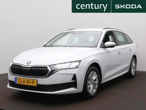 Skoda Octavia Combi 1.5 TSI MHEV Business Edition Plus Zwenkbare trekhaak | Camera | ACC | LED | Ele