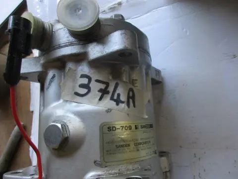 A/C compressor Ferrari 348 , 355 and Mondial T