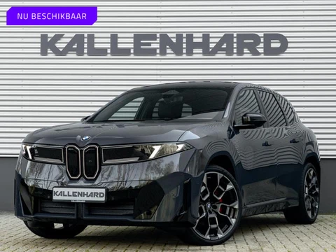 BMW iX3 50 xDrive - M-Sport Pro - Pano - M-Zetels - Highway Assistant