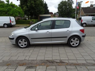 Peugeot 307 2.0-16V XT