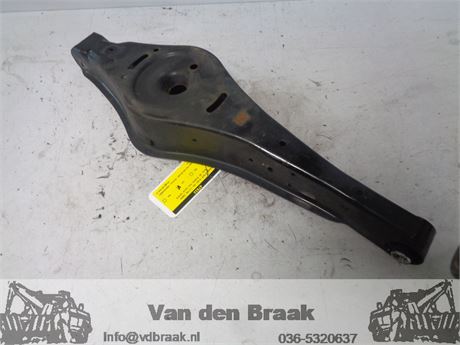 Volkswagen Golf 2008-2012 Draagarm onderzijde achter