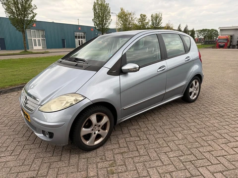 Mercedes-Benz A-klasse 170 Automaat lees tekst