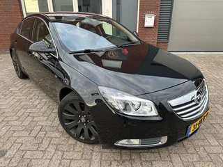 Opel Insignia 2.0 T Sport / Navi / Leder / Camera / PDC / Stoelverwarming