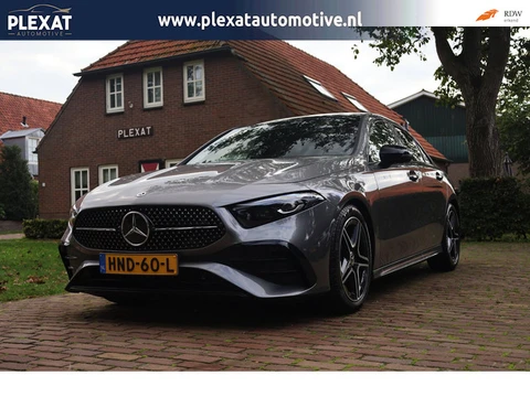 Mercedes-Benz A-klasse 180 Star Edition AMG Line LIMITED Aut. | NIEUWSTAAT | Widescreen | Panorama |