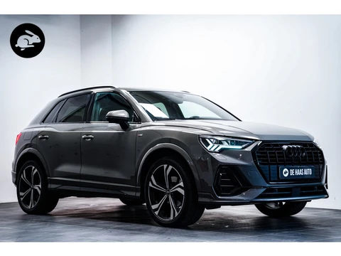 Audi Q3 35 TFSI S-Line Black ed|Trekhaak|20 inch|Acc|Car play