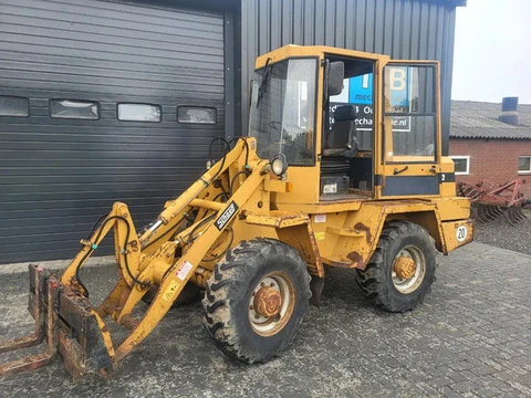 wiellader /shovel /loader schaeff skl 832 (bj 1991)