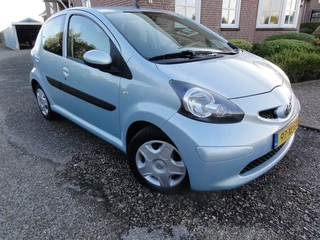 Toyota Aygo 1.0-12V + 5 DRS A.P.K 07-10-2027 !! (bj 2007)