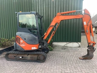 Hitachi ZX 30 U-2 3250kg (bj 2007)