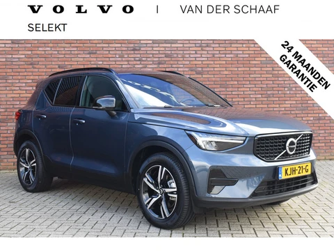 Volvo XC40 B4 211PK Plus Dark | Trekhaak | Verwarmbare voorruit |