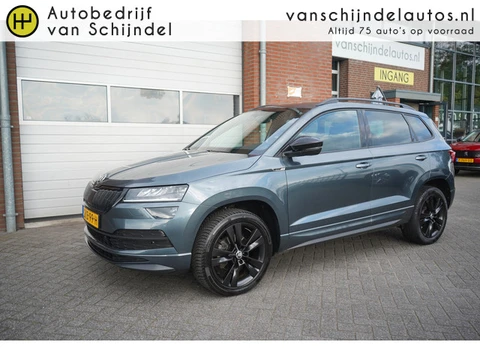 Škoda Karoq 1.5 TSI ACT 150PK SPORTLINE BUSINESS VOL LUXE PANORAMADAK ZWARTE HEMEL CAMERA STOEL+STUU