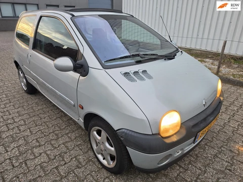 Renault Twingo APK 15-4-27 Sunroof *950,-*