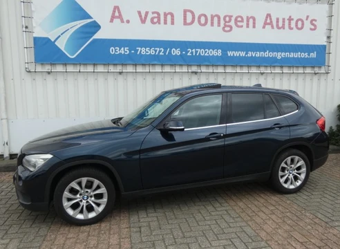 BMW X1 XDRIVE28I High EXE,Automaat,Leer,Apple,Pano,Trhaak,Camera