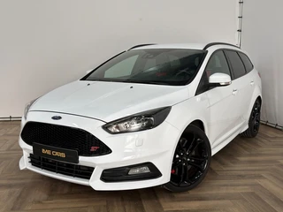 Ford Focus Wagon 2.0 ST|DEALER ONDERHOUDEN|CARPLAY|INRUIL MOGELIJK|